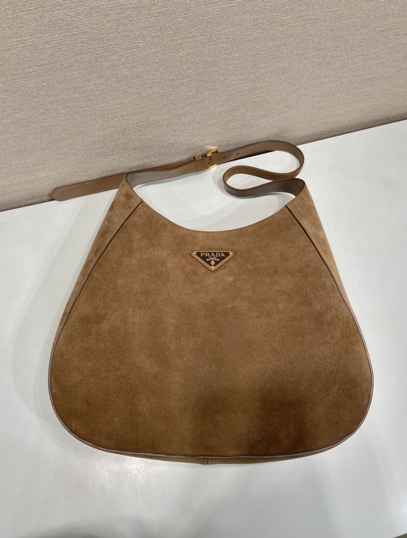 Pra*a cleo bags